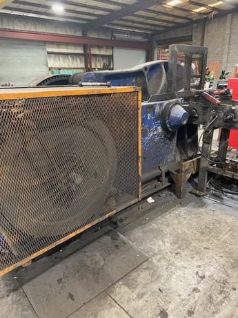 24" Canton #22A, alligator shear, right hand, 10 HP, 480 V., air-actuated hold down, 1970 - Image 2