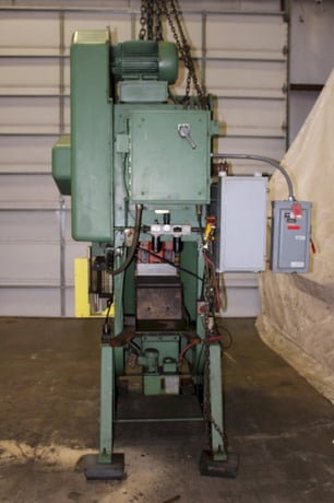 60 Ton, Federal #60, OBI metalworking punch press, 4" stroke, 13" Shut Height, 2.5"ram adj., 45-90 SPM, 32" - Image 4