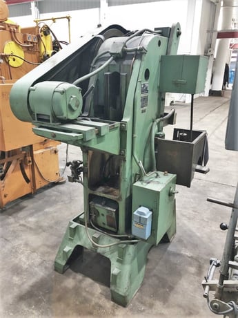 32 Ton, Minster #BI-32, Press, 450 SPM, 1.5" stroke, 10.75" Shut Height, 2.25" adjustment - Image 5