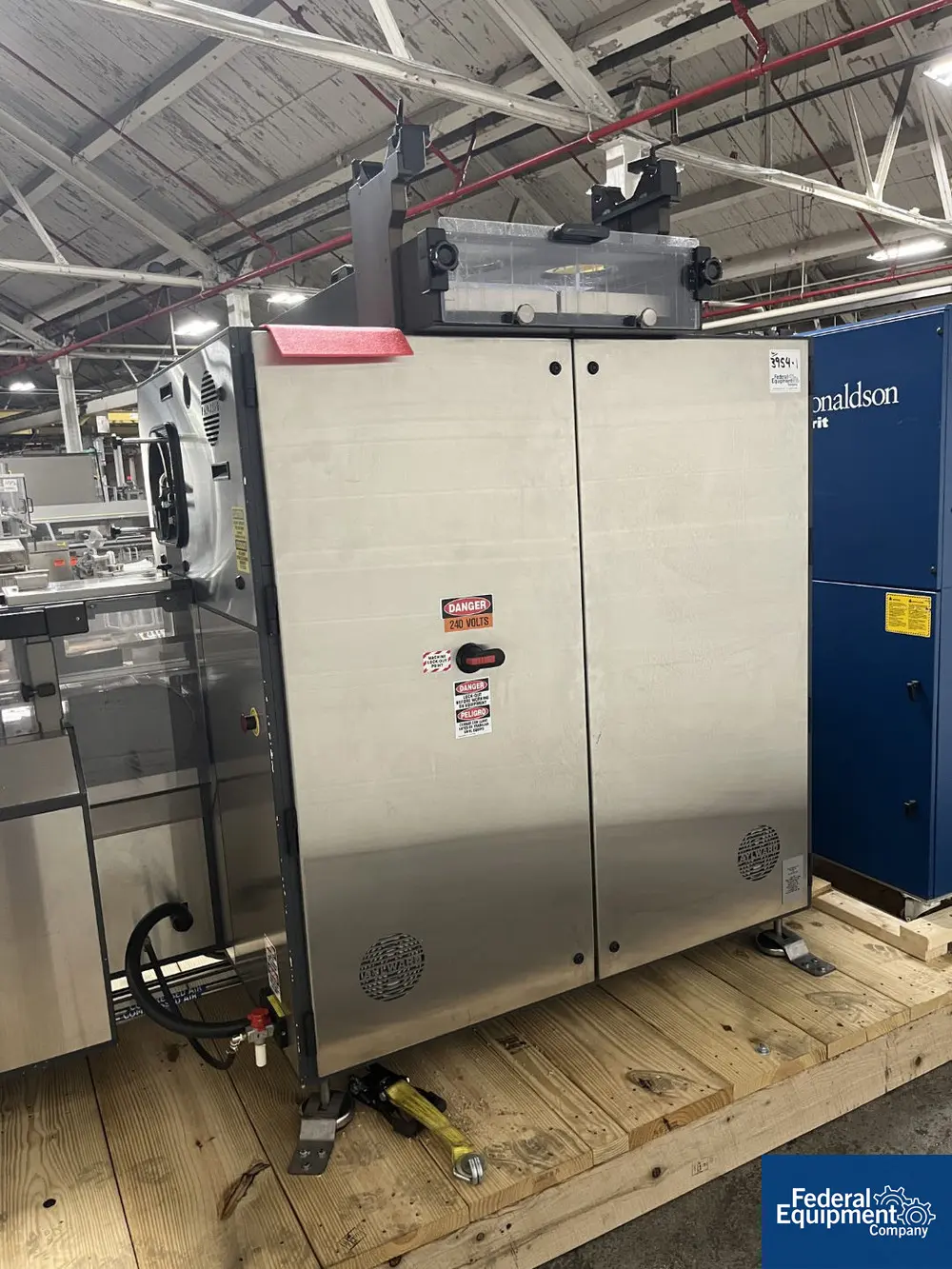 Aylward #ACT810DL, Bottle Filler, 10 wheel, dual lane, w/ reject, 208 V., 2011 - Image 6