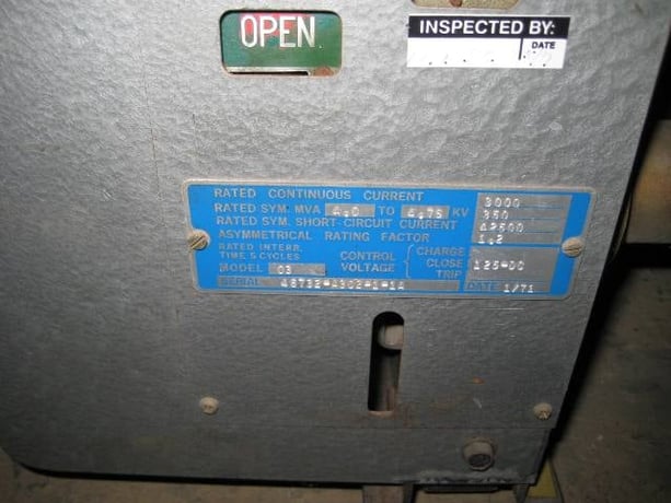 3000 Amp, ITE, 5HK-350, 4160 Volts, 125 VDC, electrically operated, drawout - Image 2