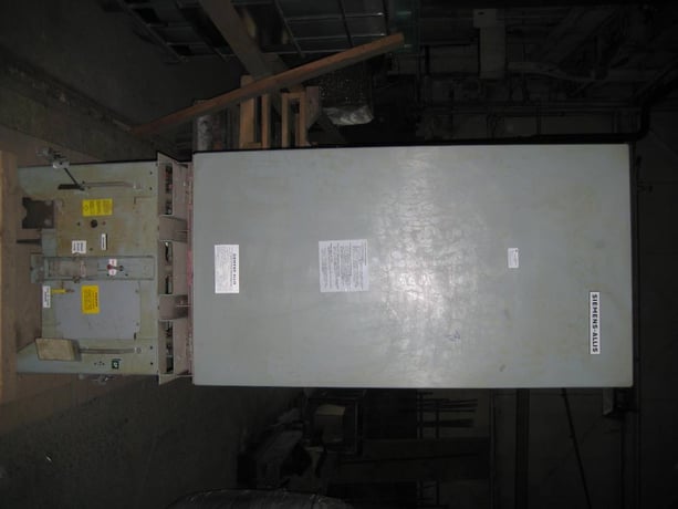 3000 Amp, SIEMENS, FA-350B, 4160 Volts, 41 KA EO/DO, 125 VDC CL/TR/MOT - Image 1