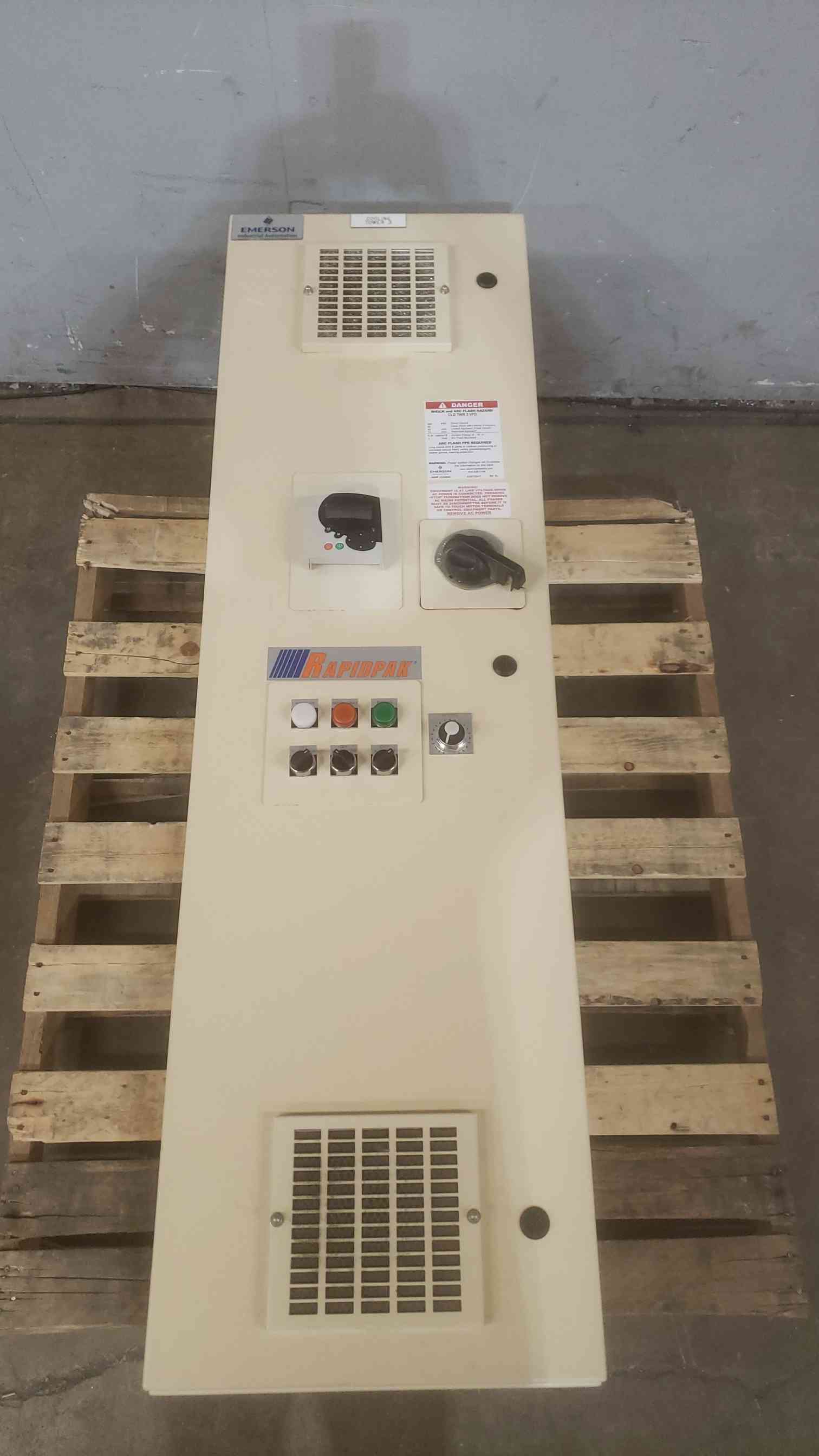 40 HP Emerson RSCGN40405K1-1A, VFD, 480 VAC, 60Hz - Image 1
