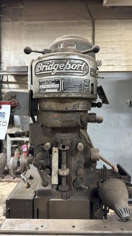 Bridgeport, Vertical Mill, 12" x 30" table, step pully, powered X-Axis, auxiliary head - Image 4