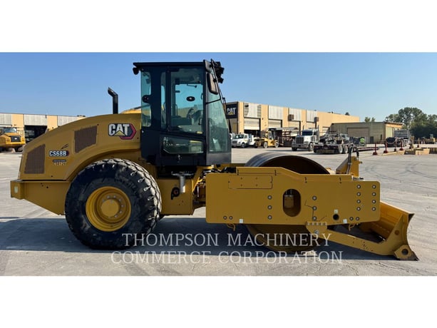 Caterpillar CS68B, Vibratory Single Drum Smooth, 1515 hours, S/N: CS800126, 2022 - Image 3
