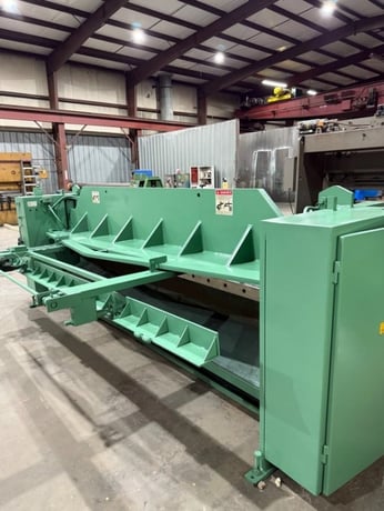 1/4" x 12' Betenbender #BB-12-250, hydraulic shear, 36" front operated power back gauge w/ digital read out - Image 2