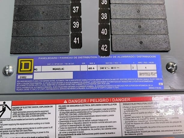 400 Amp. Square D, NQ442L4C NQ, Panelboard, 240 Volts, 3PH, 4 Wire, 42 Space, w/ 5 breakers, & breaker kit - Image 4