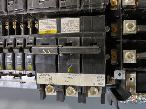 200 Amp. Square D, NQ472L2C NQ, Panelboard, 240 Volts, 3PH, 4 wire, 64 Space, 3R, w/ 23 breakers - Image 6