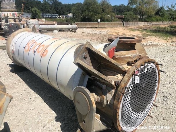 1220 sq.ft., 75 psi shell, 75 psi tube, Southern Heat Exchanger, Vertical Shell & Tube Heat Exchanger, w/ - Image 4
