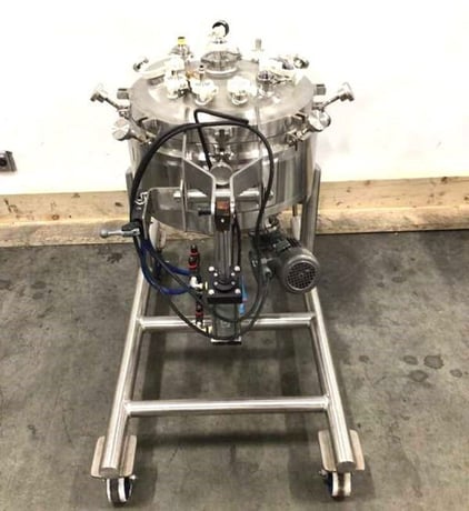 15 gallon Lee, sanitary Stainless Steel reactor / fermenter, 100 psi @ 338&deg;F, portable on wheels - Image 2