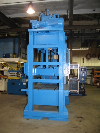 57 Ton, Down-acting, 72" LR x 55" FB, 39" daylight, 24" stroke, frame style, gear & rack guides, #2285 - Image 2