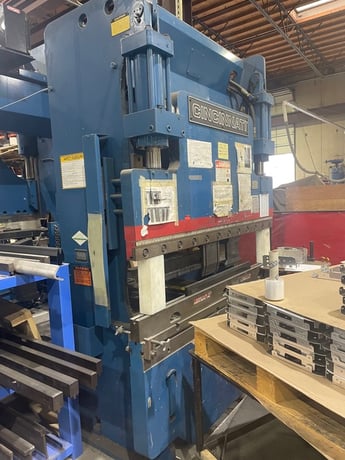 60 Ton, Cincinnati #AutoForm, CNC press brake, 6' overall, 54" between housing, 8" stroke, 17" open, die - Image 1