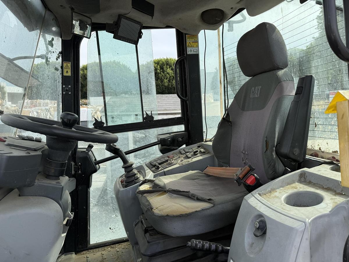 Caterpillar #914K, compact wheel loader - Image 5