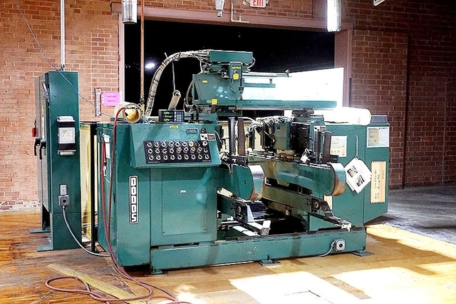 Dodds #DE-760H, Double End CNC Automatic English Drawer Dovetailer w/Notching, 7.75"-36" L x 1.75"-12" D x - Image 1
