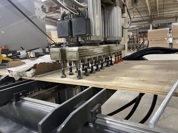 Vitap #Sigma B2, Through-Feed Top & Bottom Boring Machine, 32 mm Centers, 70 mm Drill depth, 112" Table, 700 - Image 4