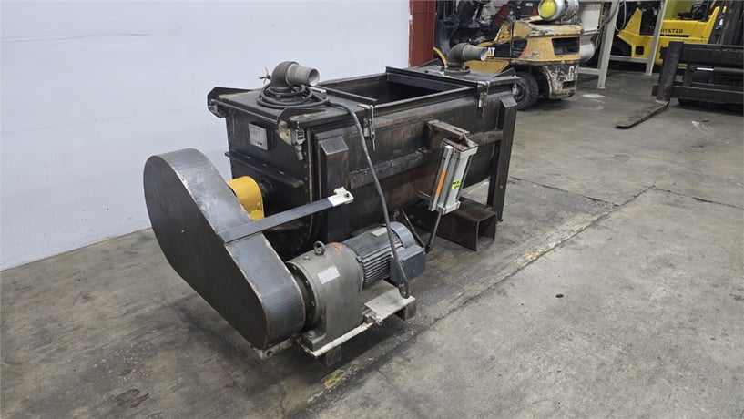 16 cu.ft. Lowe Industries #C-16, Platform Double Ribbon Blender, 3" diameter Mixing Shaft, 1.5" width x 0.5" - Image 2