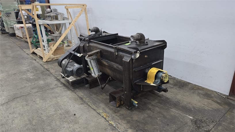 16 cu.ft. Lowe Industries #C-16, Platform Double Ribbon Blender, 3" diameter Mixing Shaft, 1.5" width x 0.5" - Image 3