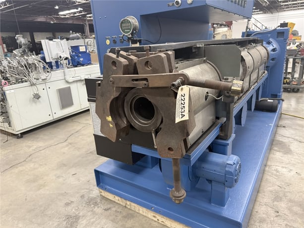 4.5" Merritt/Davis Standard, Single Screw Extruder, Air Cooled, 24:1 L/D Barrel, (5) Barrel & (4) Die Zones - Image 5