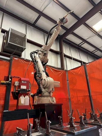 Lincoln Electric, robot welding system w/6-axis robot, 300 kg Head & Tailstock, 2021 - Image 9