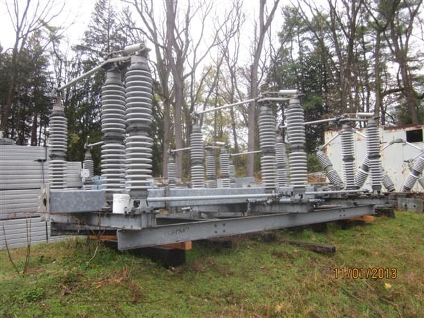 1200 Amp. SOUTHERN STATES, No. EV, 145000 Volts, manually operated, HZ MT - VT BK, 61KA - Image 1