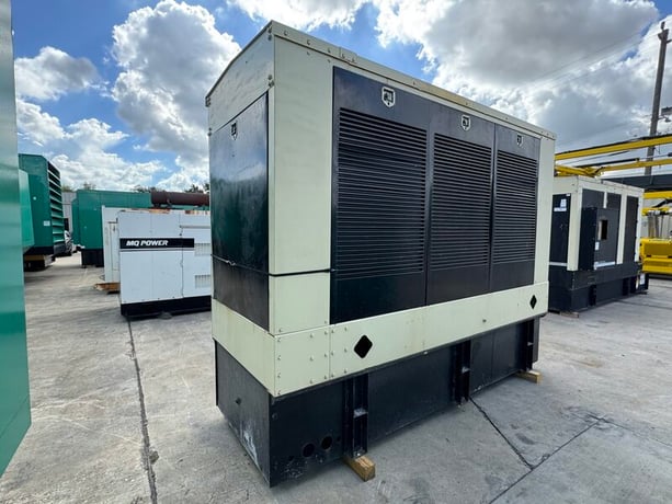 400 KW Detroit Diesel #JUREOZD, diesel generator set, 277/480 Volts, 3-phase, 751 hours, 635 HP @ 1800 RPM - Image 2