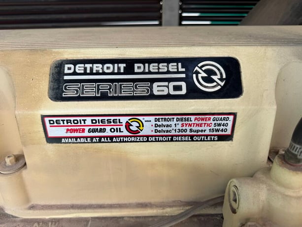 400 KW Detroit Diesel #JUREOZD, diesel generator set, 277/480 Volts, 3-phase, 751 hours, 635 HP @ 1800 RPM - Image 10
