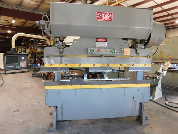 90 Ton, Chicago #68L, press brake, 8' overall, air clutch - Image 2