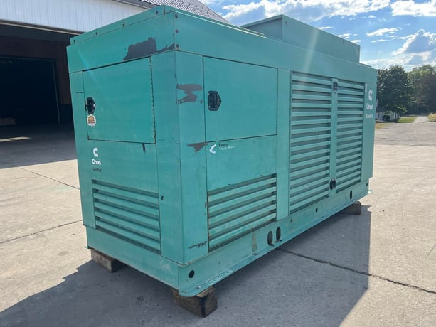 400 KW Cummins Onan #400DFCE-932, diesel generator set, 277/480 Volts, 1/3 phase, 129 hours, NTA-855-G5 - Image 4