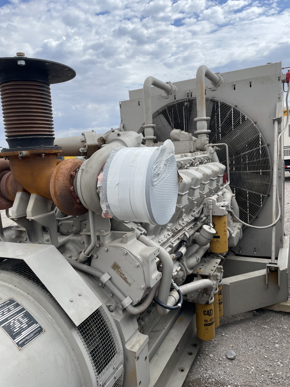 1100 KW Caterpillar #3512, diesel generator set, 680 hours, 1987, S/N 24Z01812 - Image 7