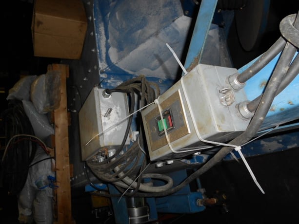 6380 cfm Donaldson Torit #DF2-8, dust collector, 10 HP Baldor motor, 8 canister style filter cartridges - Image 2