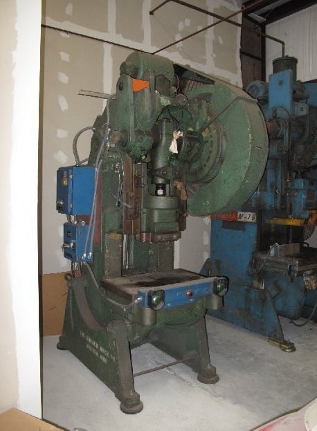 60 Ton, Minster #6, OBI press, 3.5" stroke, 16" Shut Height, 3" adj., 32" x21" bed, Cieco Control, air clutch - Image 1