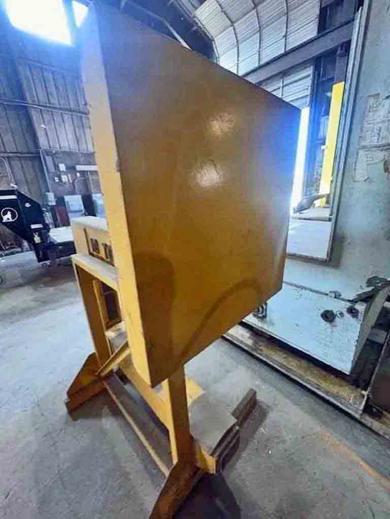 20000 lb. Custom, C-Hook, 53" arm length, 26" throat, scratch pads - Image 4
