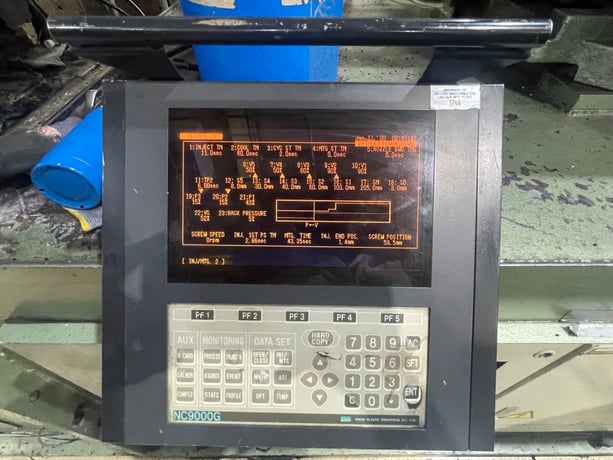 720 Ton, 131 oz., Nissei #PH660S420B, Injection Molding System, w/Yushin Robot & QC Cell, Turnkey, 55.1" x - Image 4