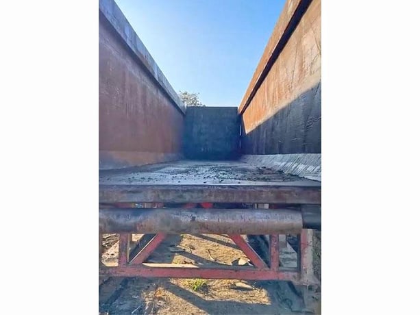 AccuLoader, Bale Out Table, Loads 20'-40' Containers, 2002 - Image 2