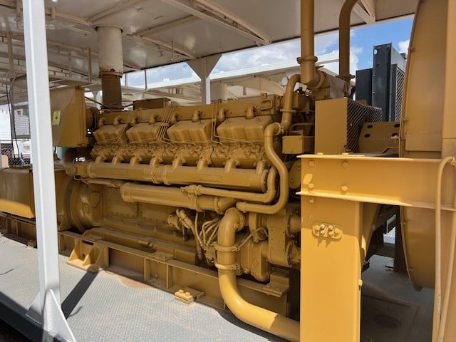 1030 KW Caterpillar Kato #D399, 347/600 Volts, 4017 hours, 1200 RPM - Image 6