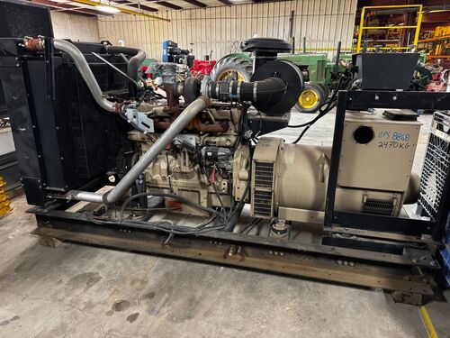 300 KW John Deere #6090HF484, diesel generator set, skid mounted w/ radiator, 2014 - Image 2