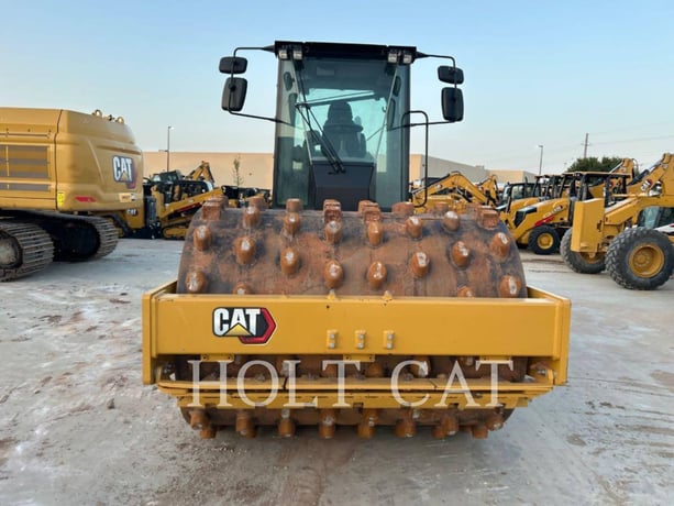Caterpillar CS56B CAB, Vibratory Single Drum Asphalt, 2276 hours, S/N: S5602075, 2024 - Image 3