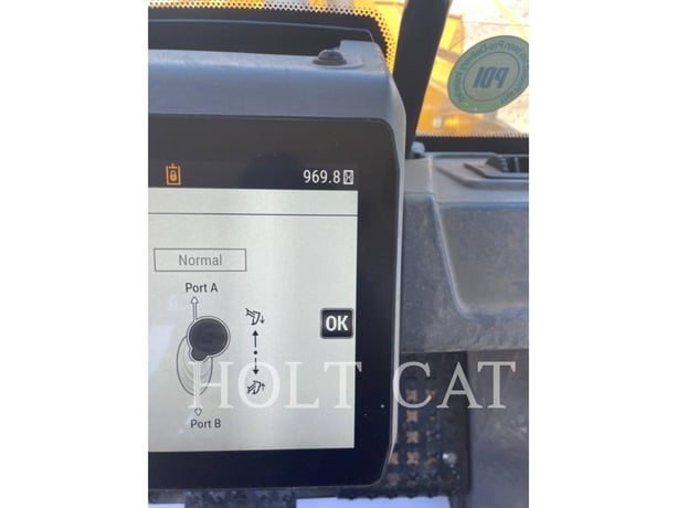 Caterpillar 953, Track Loader, 970 hours, S/N: LTL00589, 2024 - Image 5