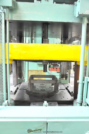 175 Ton, Columbus Industries, 20" stroke, 4-post hydraulic trim press,dual palm controls, #A1879 - Image 10
