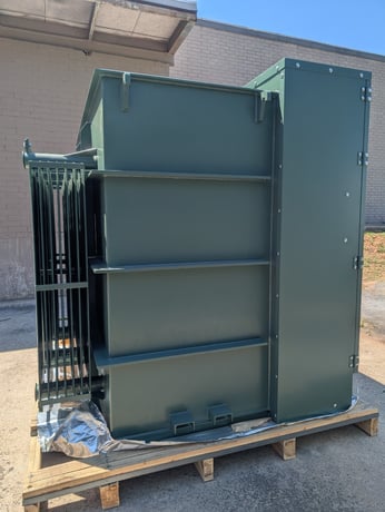 2550 KVA 24940 Delta Primary, 480Y/277 Secondary, Pad, new - Image 4