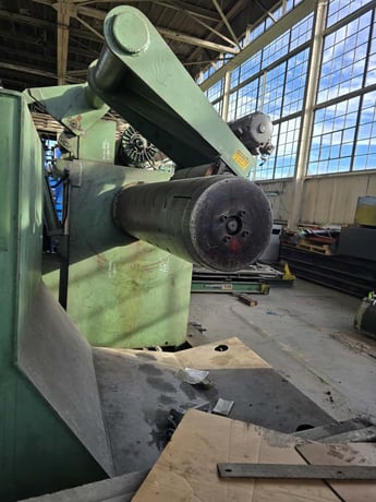 40000 lb. Herr Voss, Uncoiler, 60", air brake, feed-up motor - Image 2
