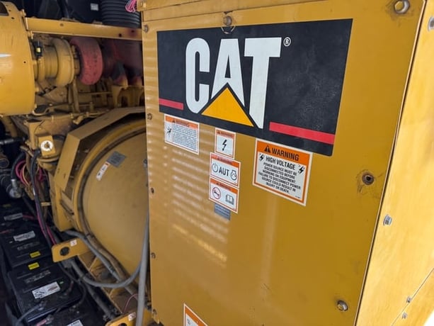 2000 KW Caterpillar #SR4B, Diesel Generator Set, sound attenuated enclosure, weatherproof enclosure, w/ - Image 8
