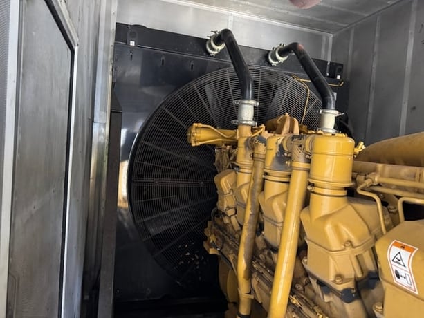 2000 KW Caterpillar #SR4B, Diesel Generator Set, sound attenuated enclosure, weatherproof enclosure, w/ - Image 9