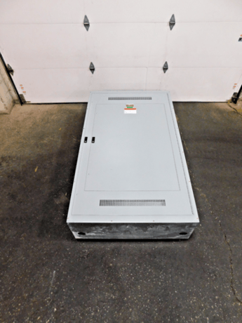 400 Amp. General Electric Spectra Series, Panelboard, 480Y/277 Volts, 3 phase, 4 W, 5 breakers - Image 2