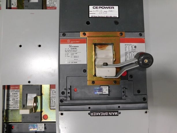 800 Amp. General Electric Spectra Series, Panelboard, 480 Volts, 3 phase, 3 W, 9 breakers - Image 4