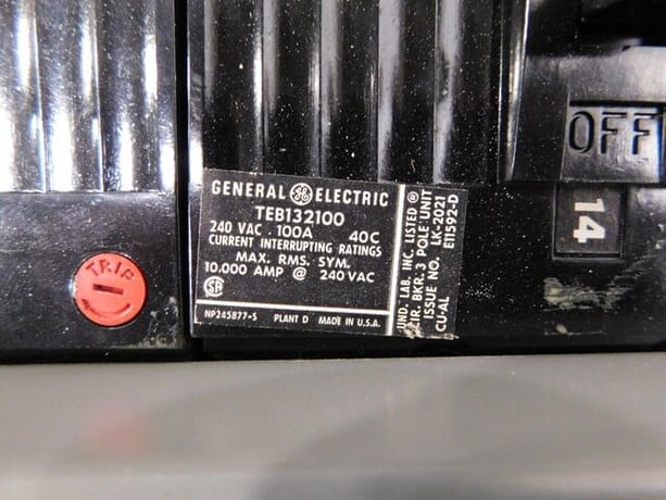 600 Amp. General Electric CCB-2, Panelboard, 208/120 V, 3 phase, 4 W, 17 breakers - Image 7