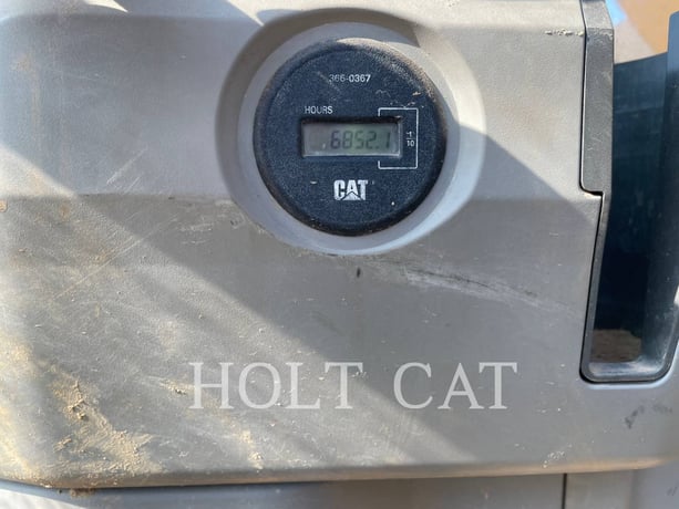Caterpillar 323FL, Crawler Excavator, 6852 hours, S/N: XCF01357, 2016 - Image 5