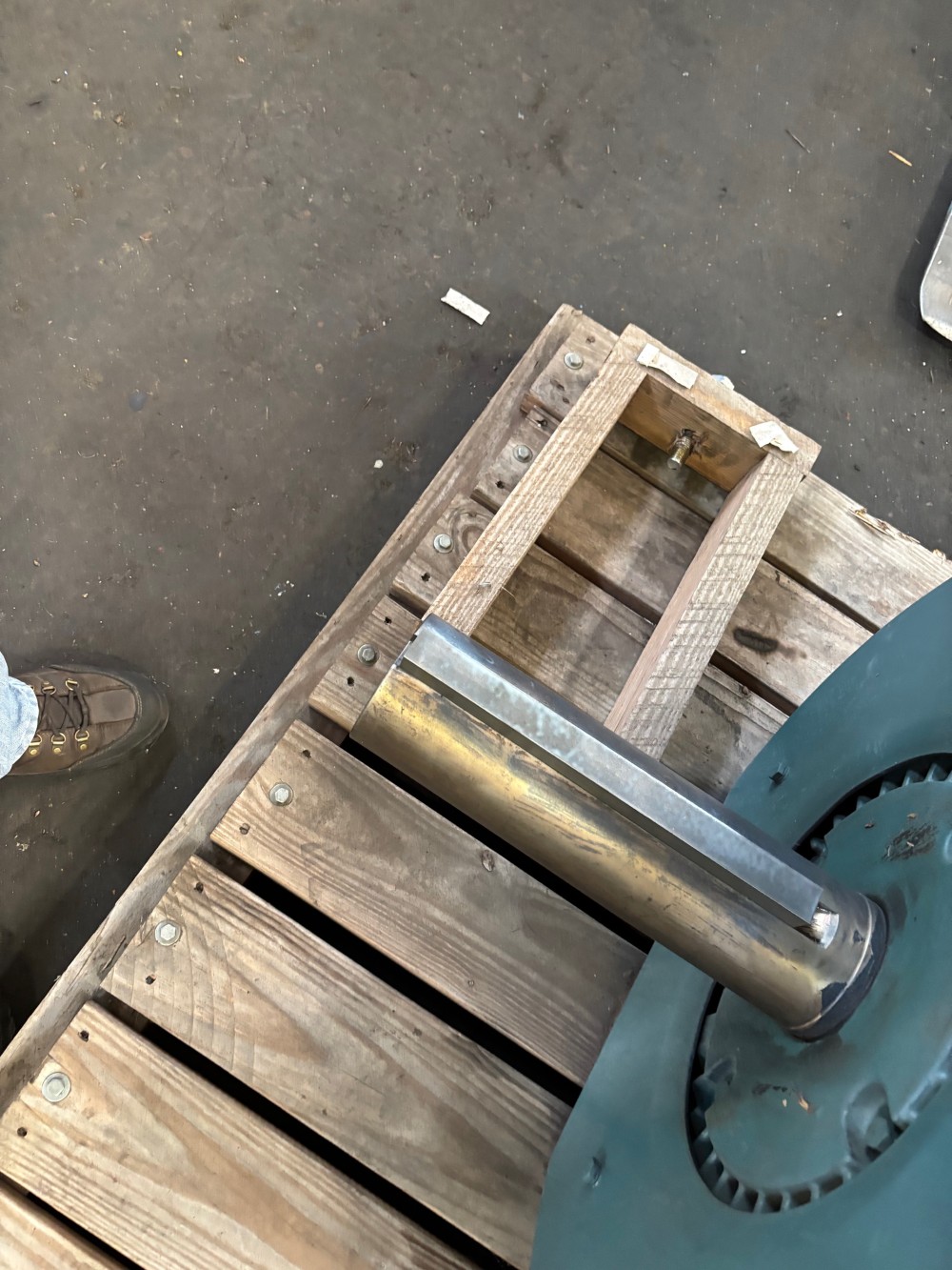 200 HP 900 RPM Baldor, duty master, Frame 30CG5012Y, 460 Volts, new/surplus - Image 2
