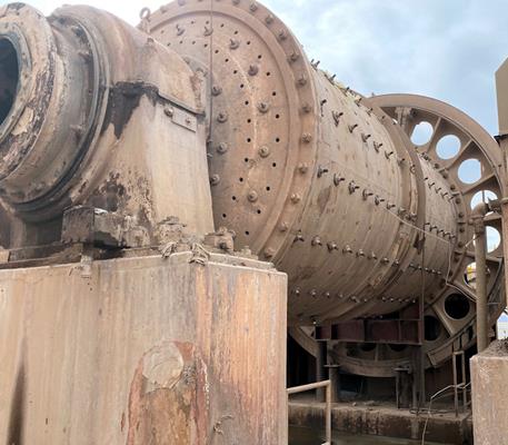 11' 6" x 18' Dominion, Ball Mill, 1000 HP, 746 KW - Image 3