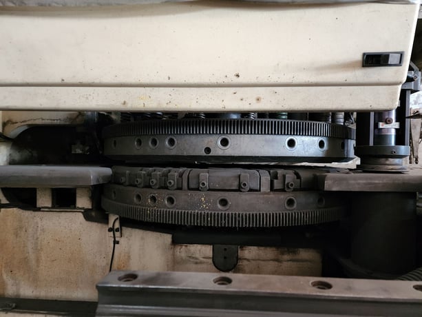 30 Ton, Strippit #FC-1250-MH, Punch Press, FOR PARTS, 42 station turret, 50" throat, roller ball table - Image 4